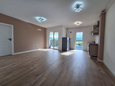 Apartament la prima inchiriere, 55 mp, parcare, zona Oncos