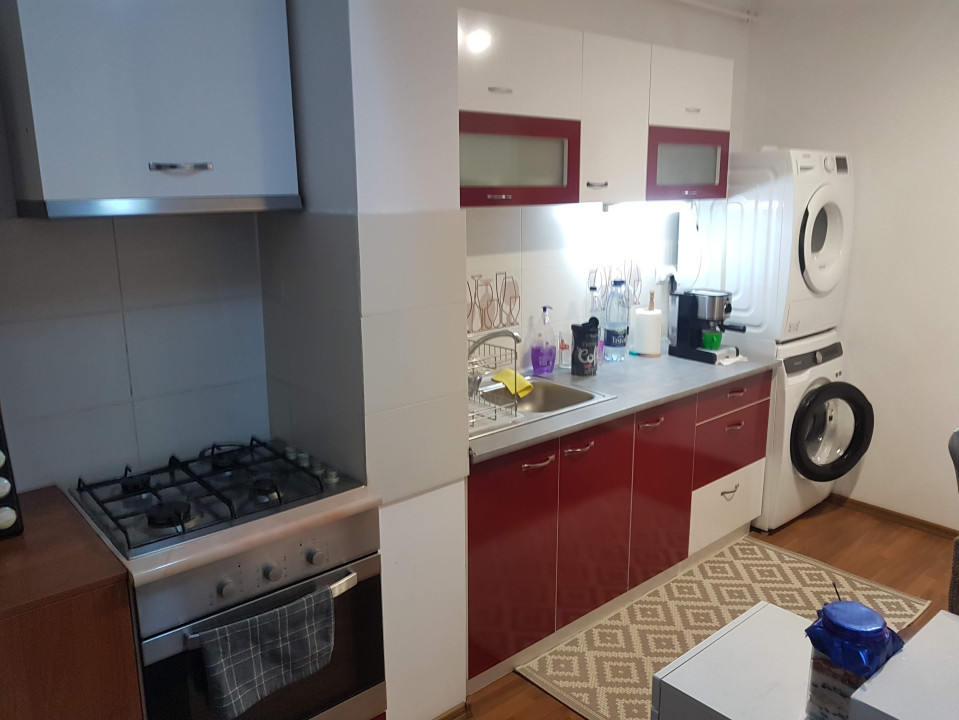 Apartament de 2 camere, 40 mp, mobilat utilat, zona Florilor