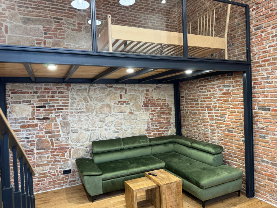 Apartament tip LOFT, la cheie, 50 mp, etaj 1, zona ultracentrală, P-ta Unirii