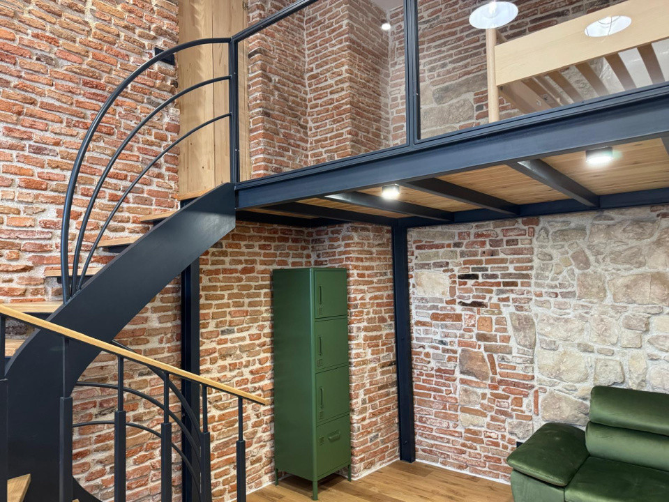 Apartament tip LOFT, la cheie, 50 mp, etaj 1, zona ultracentrală, P-ta Unirii