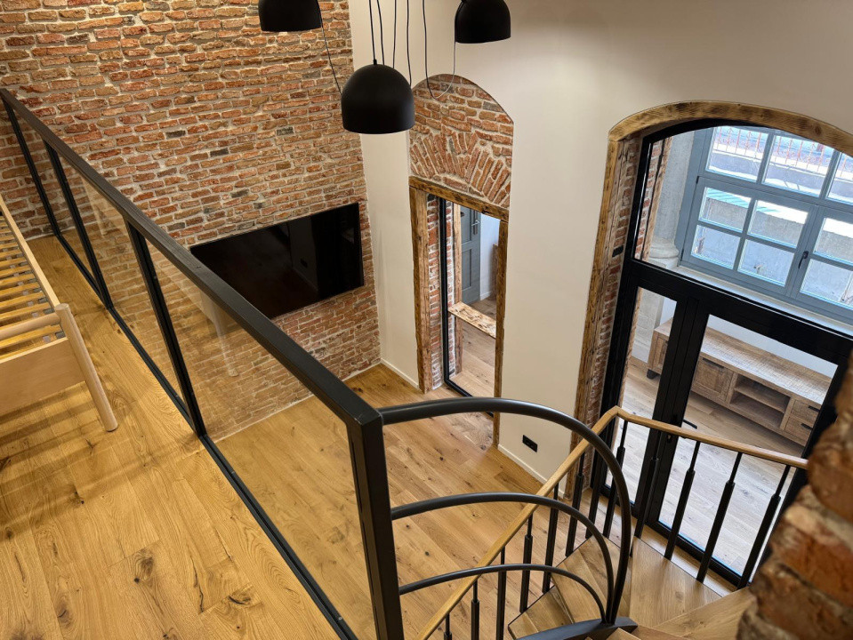 Apartament tip LOFT, la cheie, 50 mp, etaj 1, zona ultracentrală, P-ta Unirii