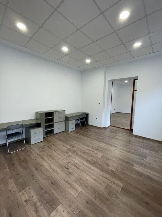 spatiu de birou central , 80 mp ,ultrafinisat 