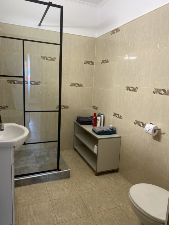 Apartament 2 camere, mobilat utilat, zona Terra