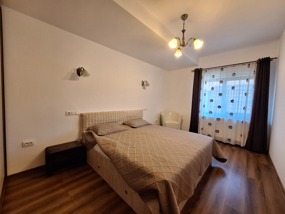 Apartament cu 3 camere, 63 mp, 2 bai, zona Parcului Poligon