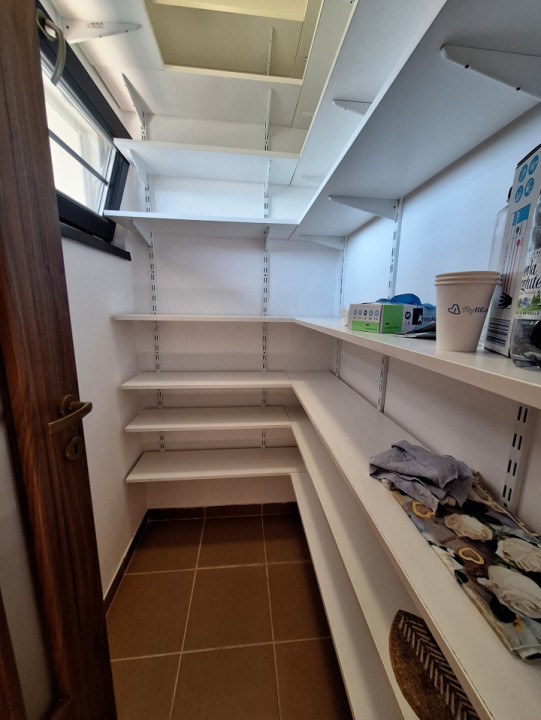 Apartament cu 3 camere, 63 mp, 2 bai, zona Parcului Poligon