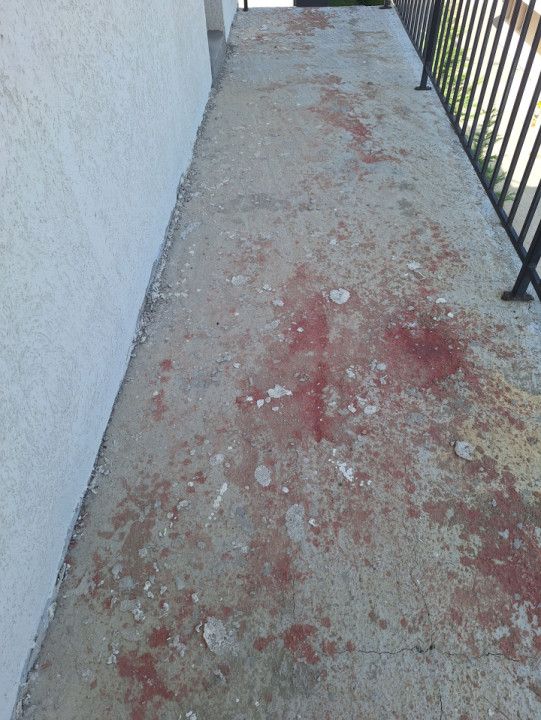 Apartament cu 3 camere semifinisat, balcon, zona Terra