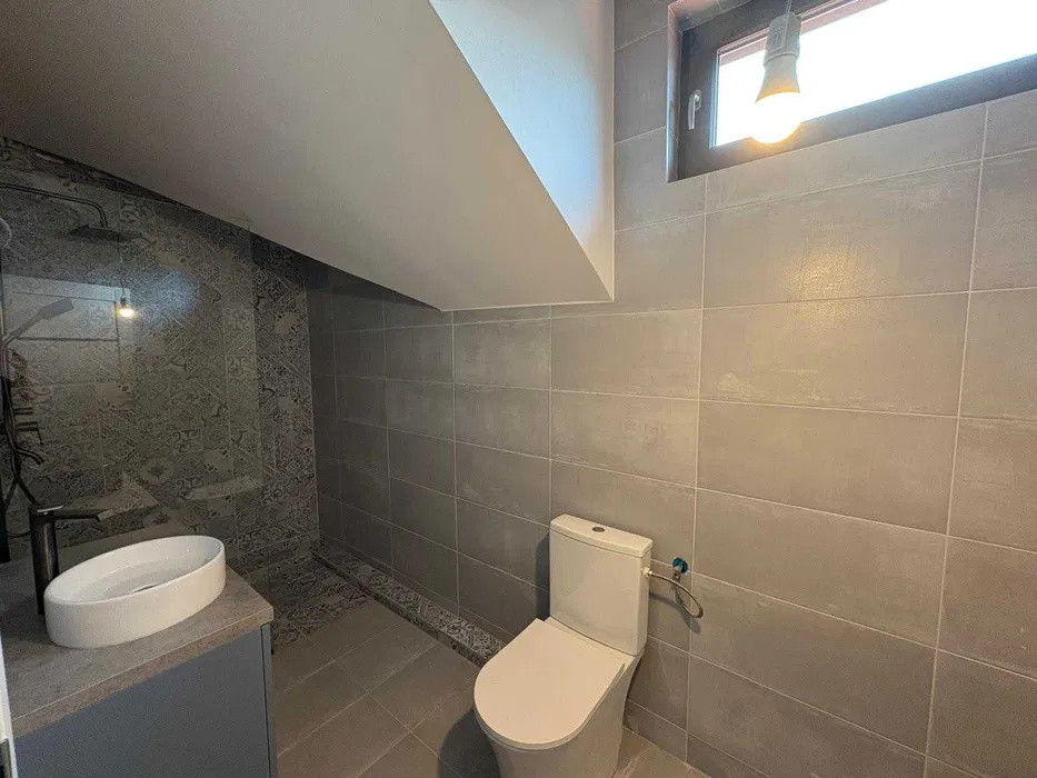 DUPLEX in totalitate sau separat, locuinta sau birouri