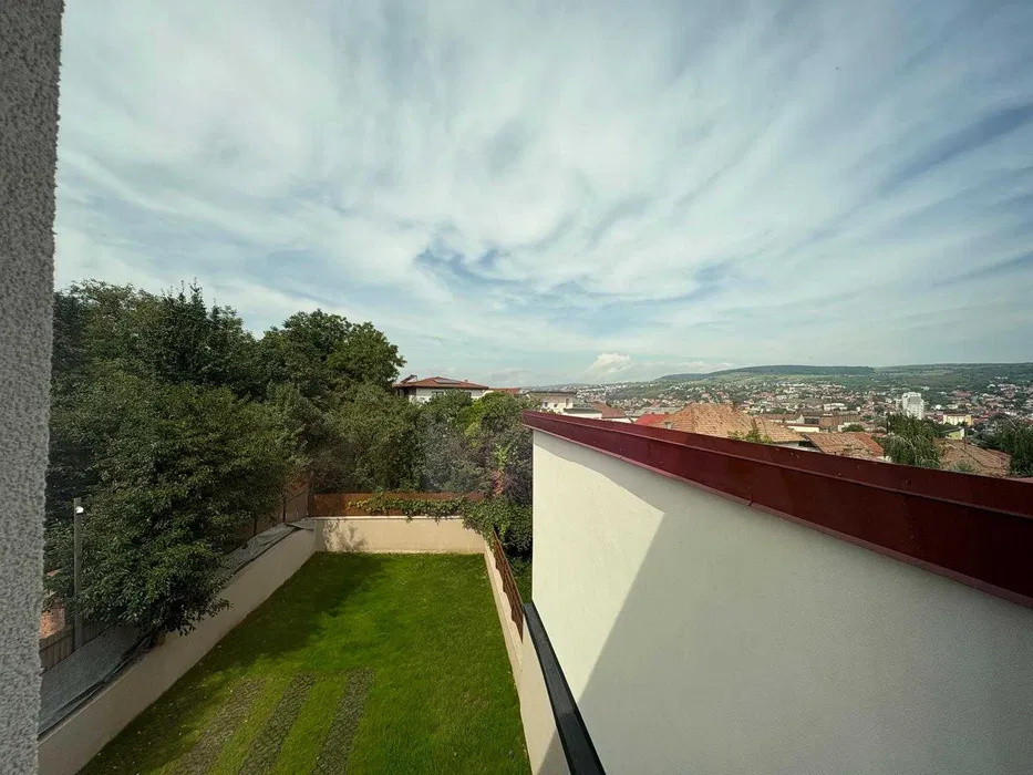 DUPLEX in totalitate sau separat, locuinta sau birouri