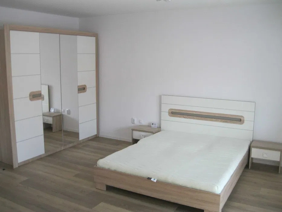 Apartament cu 2 dormitoare + 2 bai, Zorilor