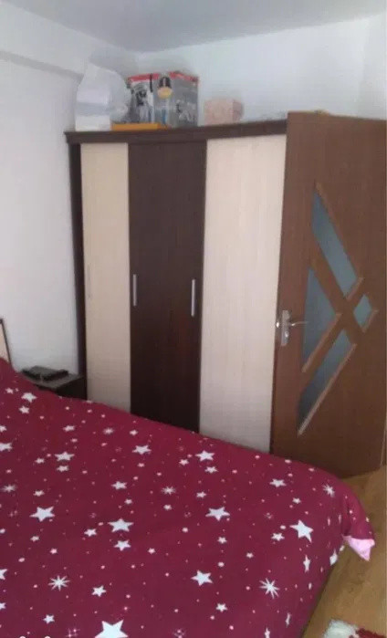 Apartament decomandat, 50 mp, balcon, zona Florilor