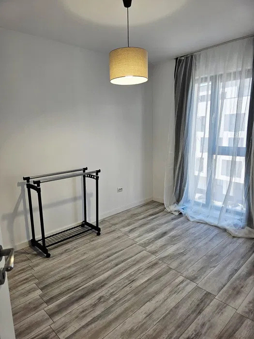 Apartament modern cu 3 camere in Floresti ,zona Eroilor.
