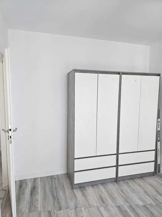 Apartament modern cu 3 camere in Floresti ,zona Eroilor.