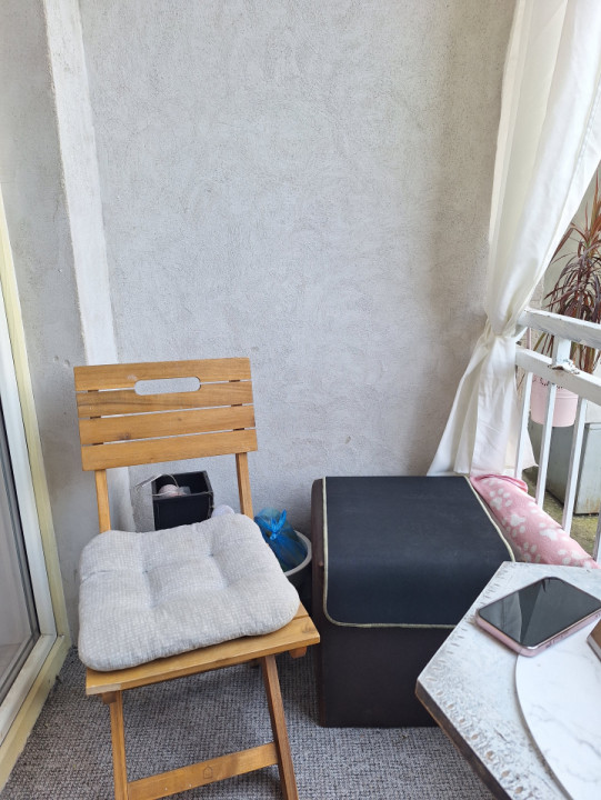 Apartament cu 3 camere, 46 mp, parcare, zona KIK