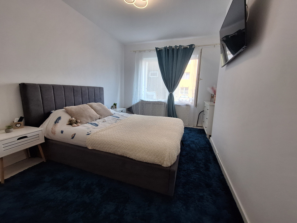 Apartament cu 3 camere, 46 mp, parcare, zona KIK