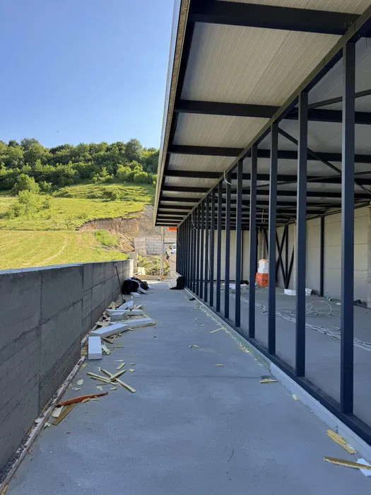  Hala industriala moderna +birouri in Baciu