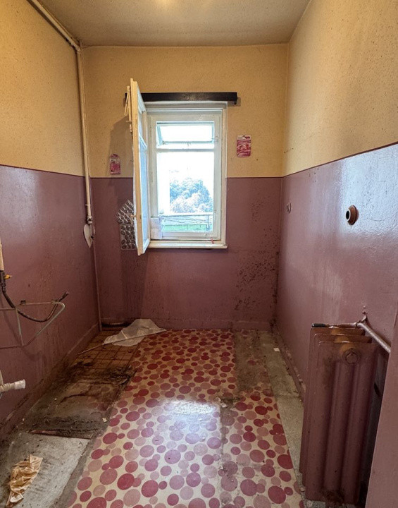 Apartament 2 camere decomandat, 42 mp, etajul 8, renovabil, zona Aleea Retezat