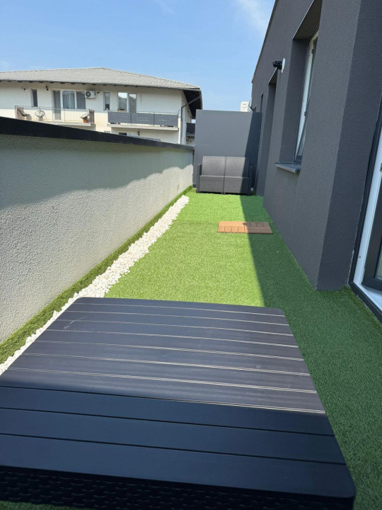 Apartament de 3 camere, 53 mp utili +Terasa, zona Terra