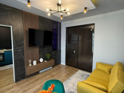 Apartament de 3 camere, 53 mp utili +Terasa, zona Terra