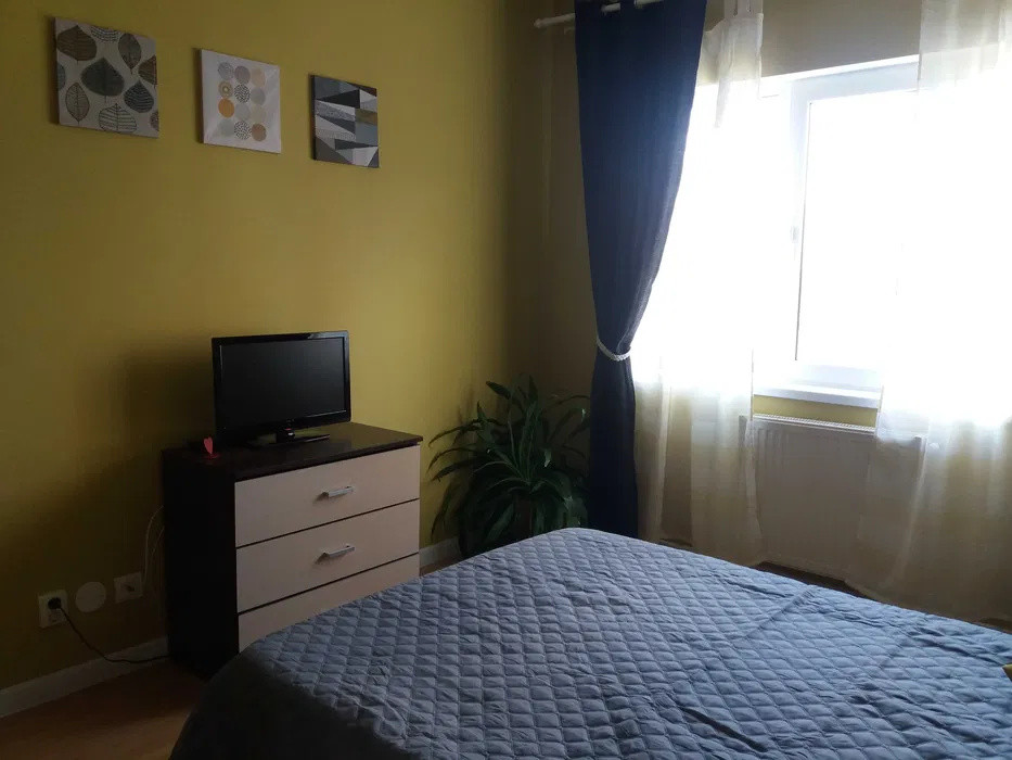 Apartament 2 camere etaj 1/3 Plopilor