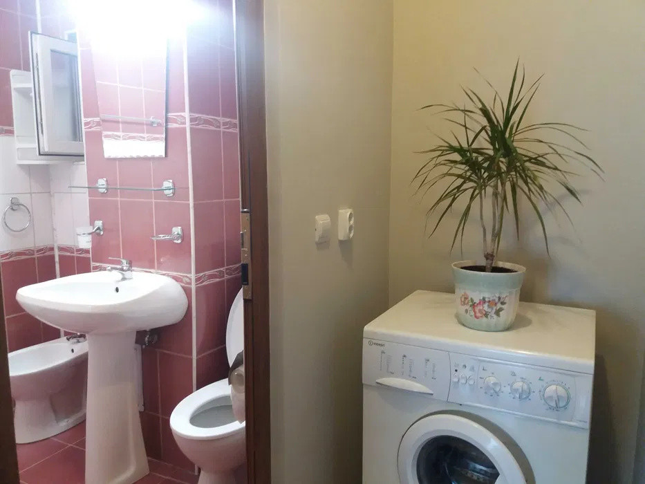 Apartament 2 camere etaj 1/3 Plopilor