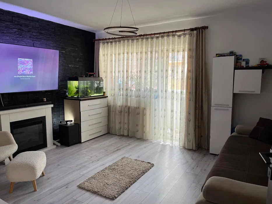 Apartament cu 2 camere, decomandat, parcare, zona Muzeul Apei
