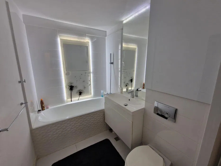 Apartament 3 camere ,70mp, zona zorilor 