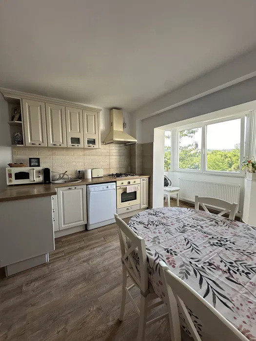 Apartament 3 camere ,65mp, zona Calea Manastur 