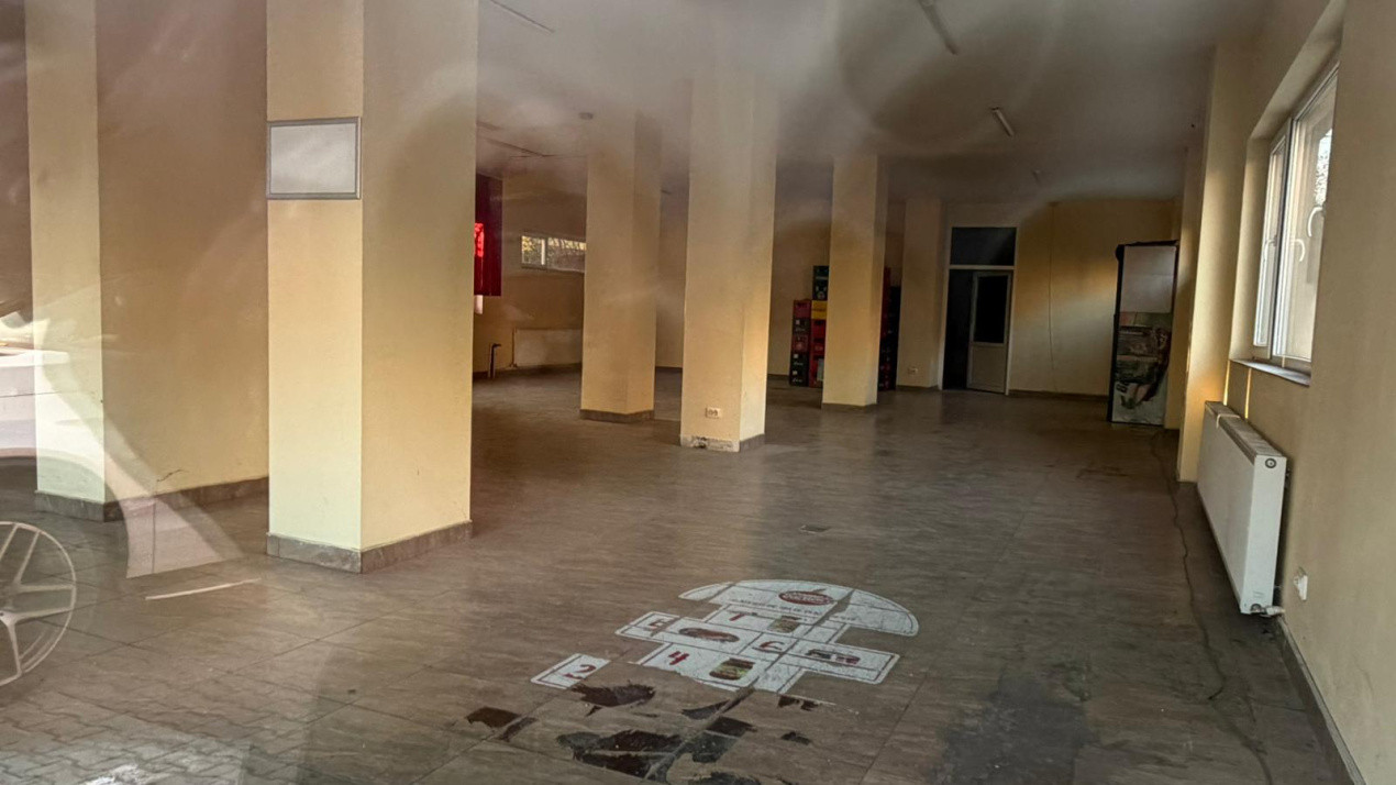 Spatiu comercial,200 mp, Zona Eroilor, Pretabil cabinete, servicii.