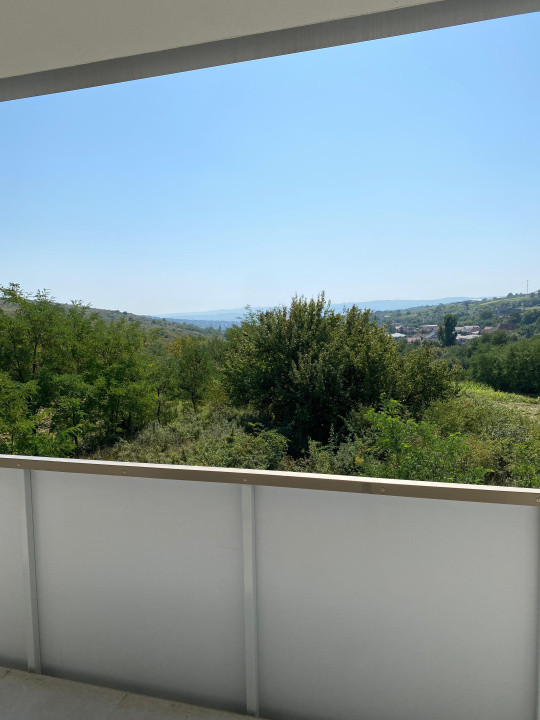 Apartament 2 camere finisat, zona verde 