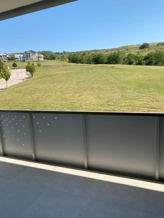 Apartament 2 camere finisat, zona verde 