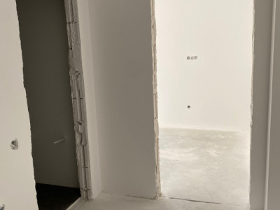 Apartament 2 camere finisat, zona verde 