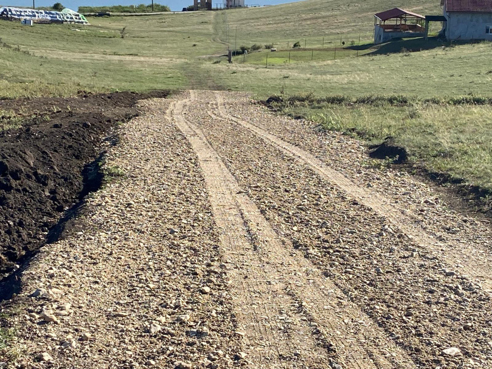 Parcele de teren extravilan cu vedere la lac – Câmpenești, Cluj