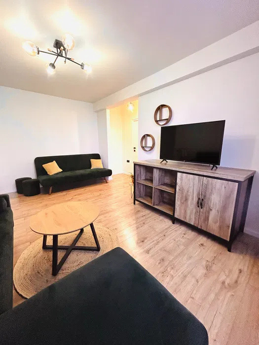 Apartament 3 camere zona centrala