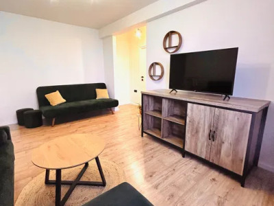 Apartament 3 camere zona centrala