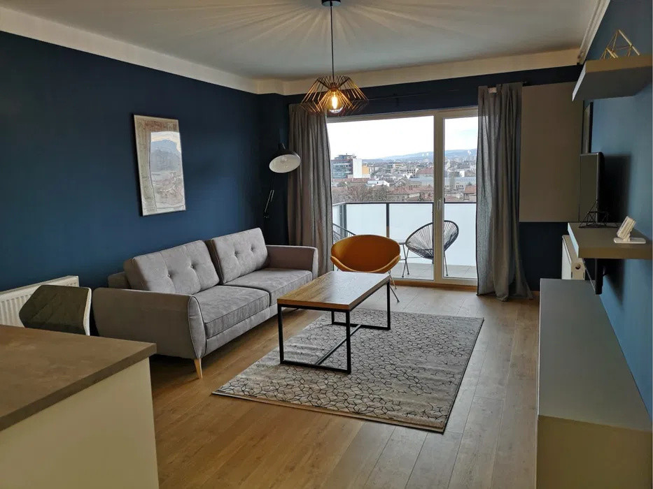 Apartament cu 2 camere ,57mp, zona centru 