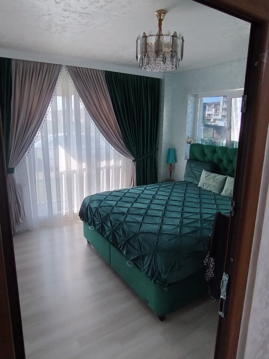 Apartament de vanzare 3 camere zona Eroilor
