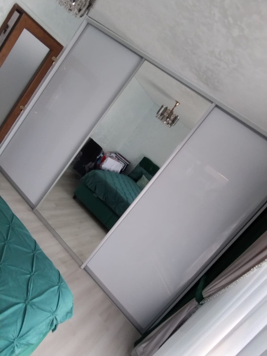 Vand urgent apartament cu 3 camere Eroilor!