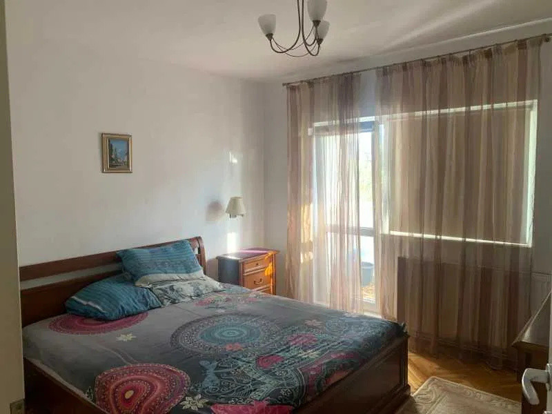 Apartament 4 camere ,90mp, zona Zorilor 