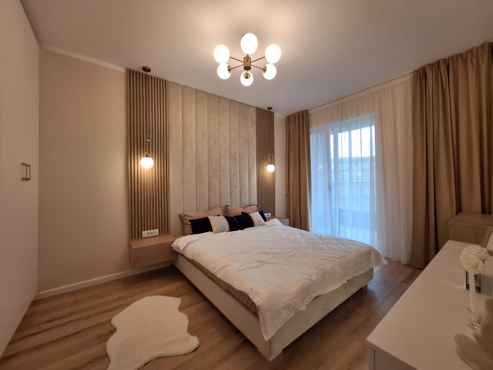 Apartament cu 2 camere, ultrafinisat, 50 mp, balcon, zona Razoare