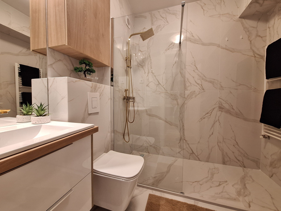 Apartament cu 2 camere, ultrafinisat, 50 mp, balcon, zona Razoare