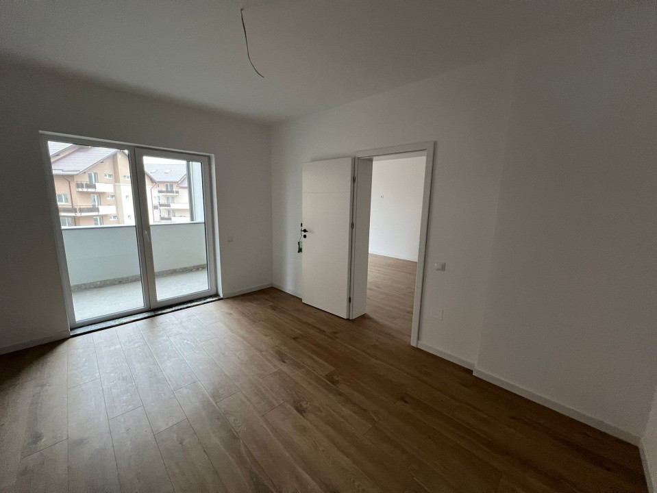Apartament cu 3 camere, 60 mp,terasa, zona  Porii
