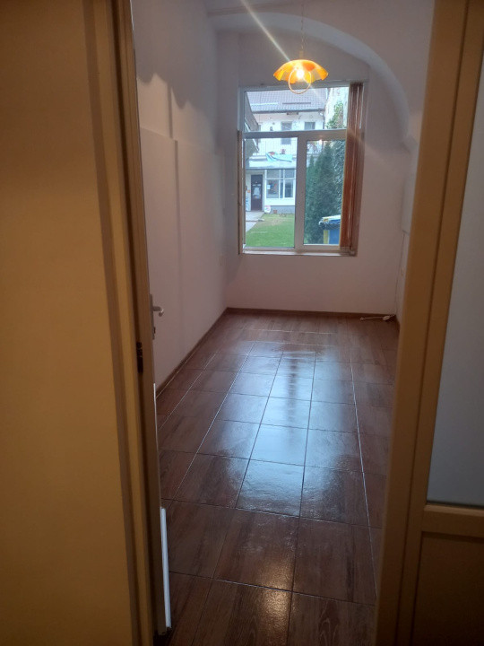 Spatiu de inchiriat pe CENTRU