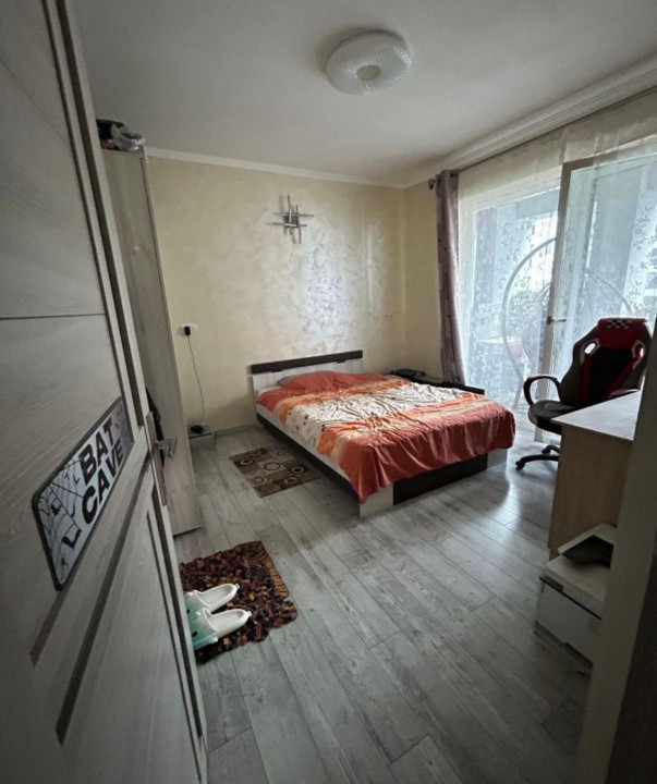 Apartament de 3 camere, 92 mp, garaj, zona Columna residence.