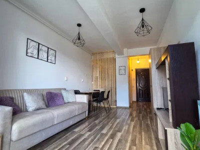 Apartament cu 2 camere, 43 mp, parcare, zona Terra
