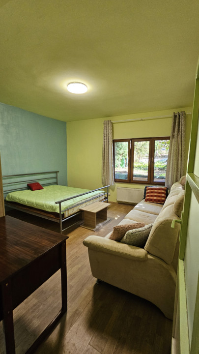 Oferta, casa cu 4 camere, 100mp, curte, langa UMF 