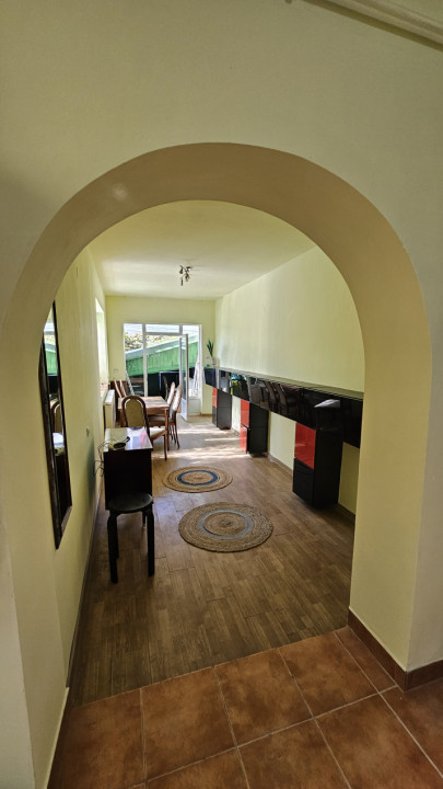 Oferta, casa cu 4 camere, 100mp, curte, langa UMF 