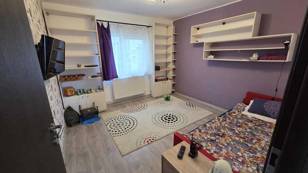  Apartment cu 3 camere,80mp, Zona Manastur