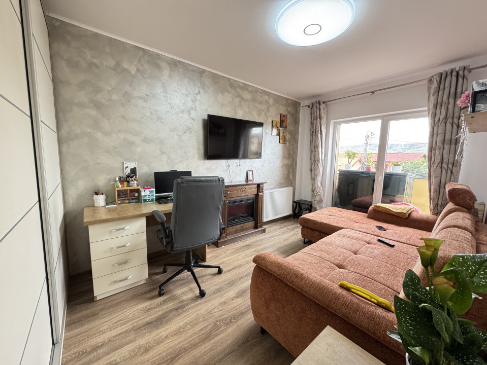 Apartament de 3 camere, 57 mp, terasa, Mobilat/Utilat, Zona Florilor