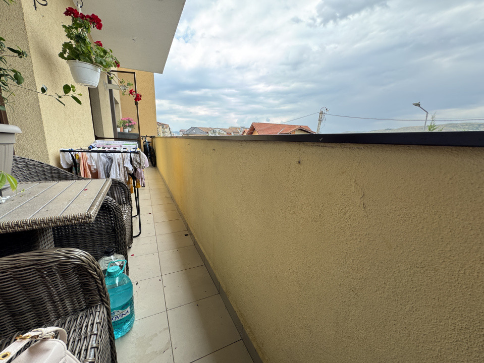 Apartament de 3 camere, 57 mp, terasa, Mobilat/Utilat, Zona Florilor