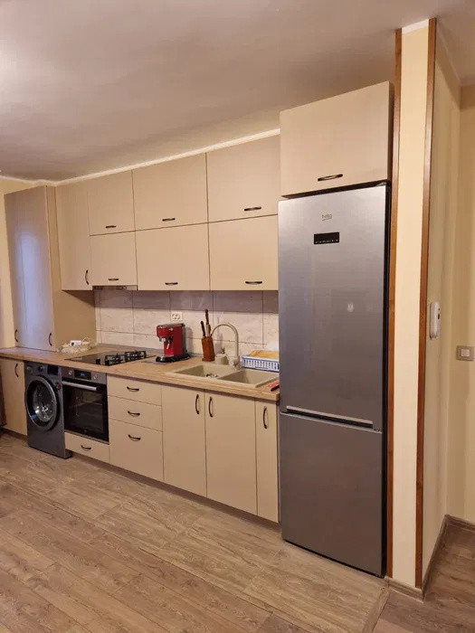 Apartament cu 2 camere, 40 mp, gradina, parcare, zona Florilor